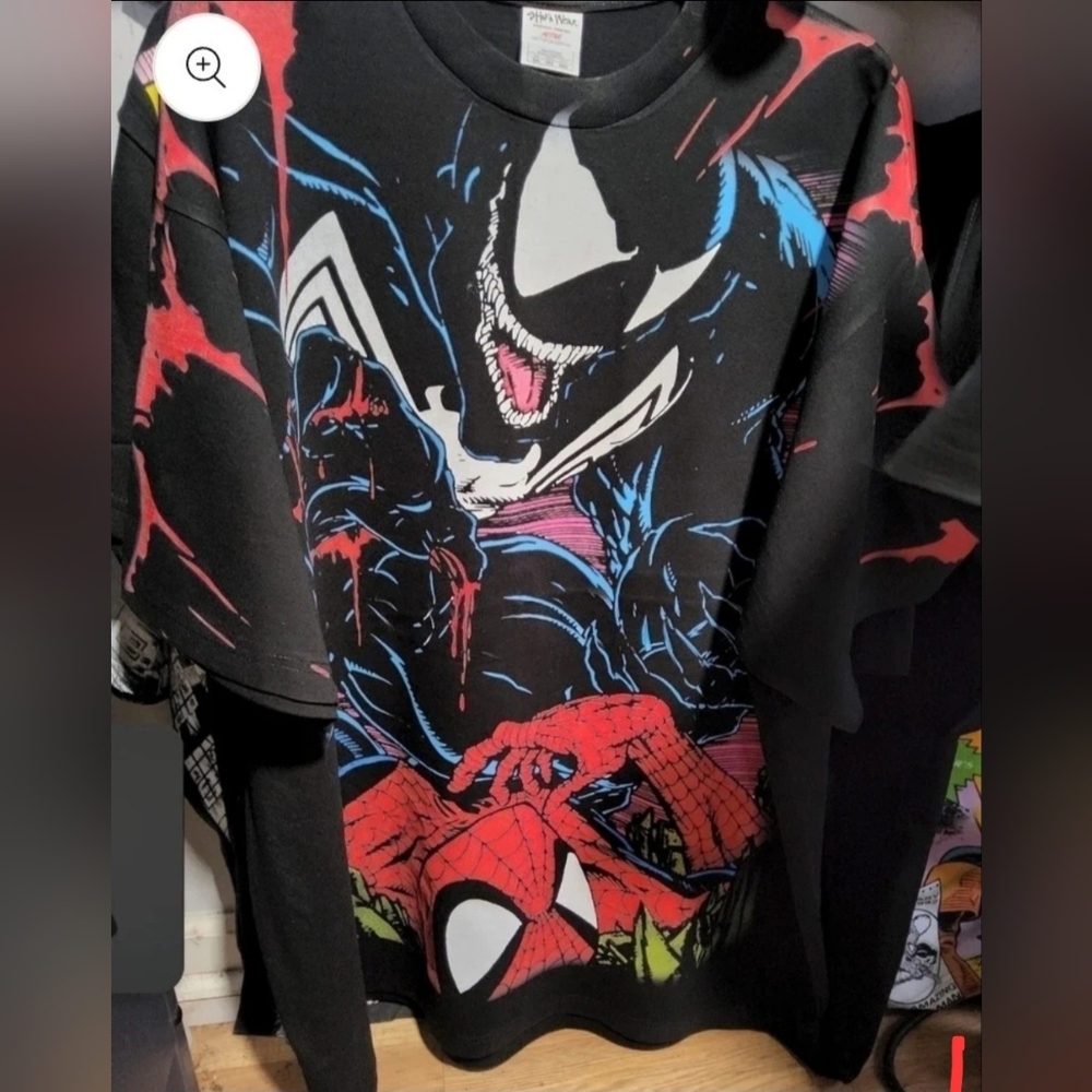 VENOM ON SHAKA HEAVYWEIGHT GARMET DYED T SHIRT